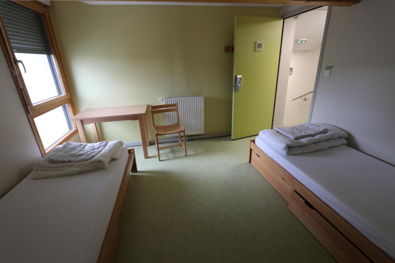 Auberge De Jeunesse Hi Pontarlier Eksteriør billede