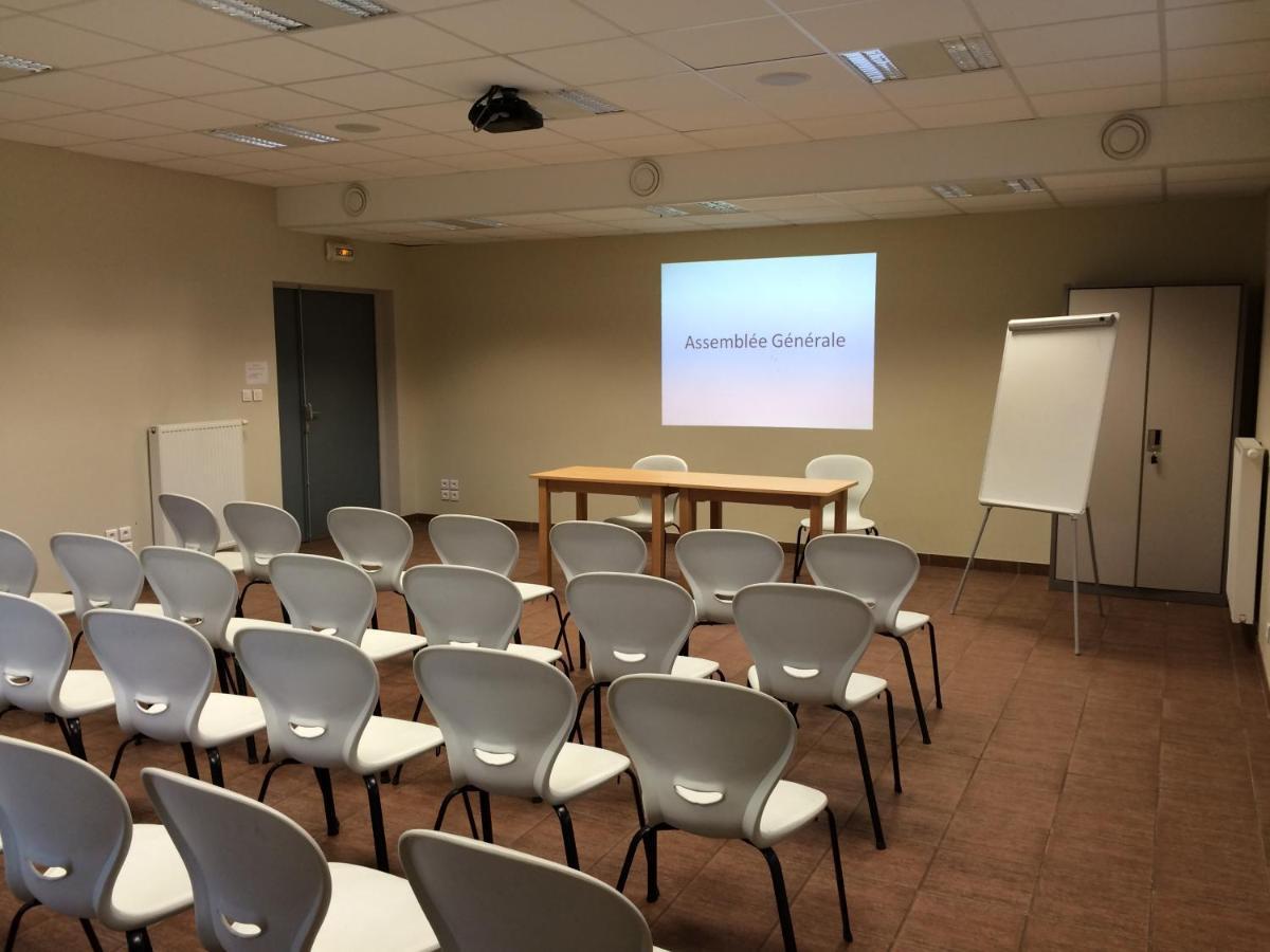 Auberge De Jeunesse Hi Pontarlier Eksteriør billede