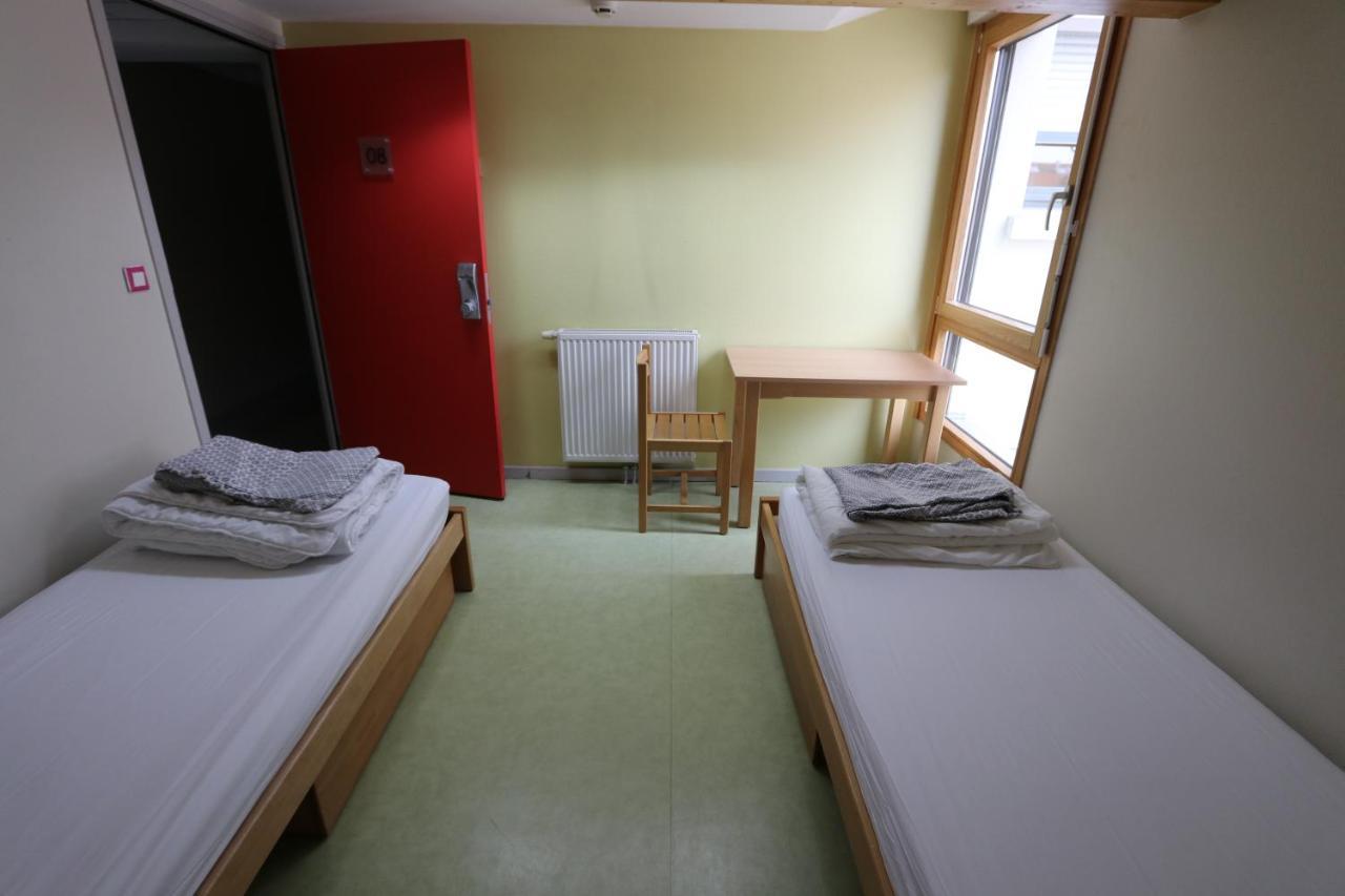Auberge De Jeunesse Hi Pontarlier Eksteriør billede