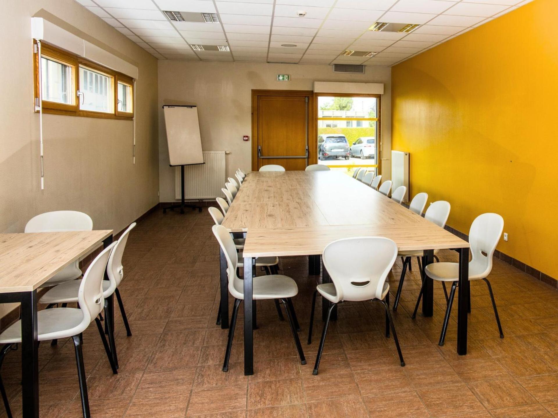 Auberge De Jeunesse Hi Pontarlier Eksteriør billede